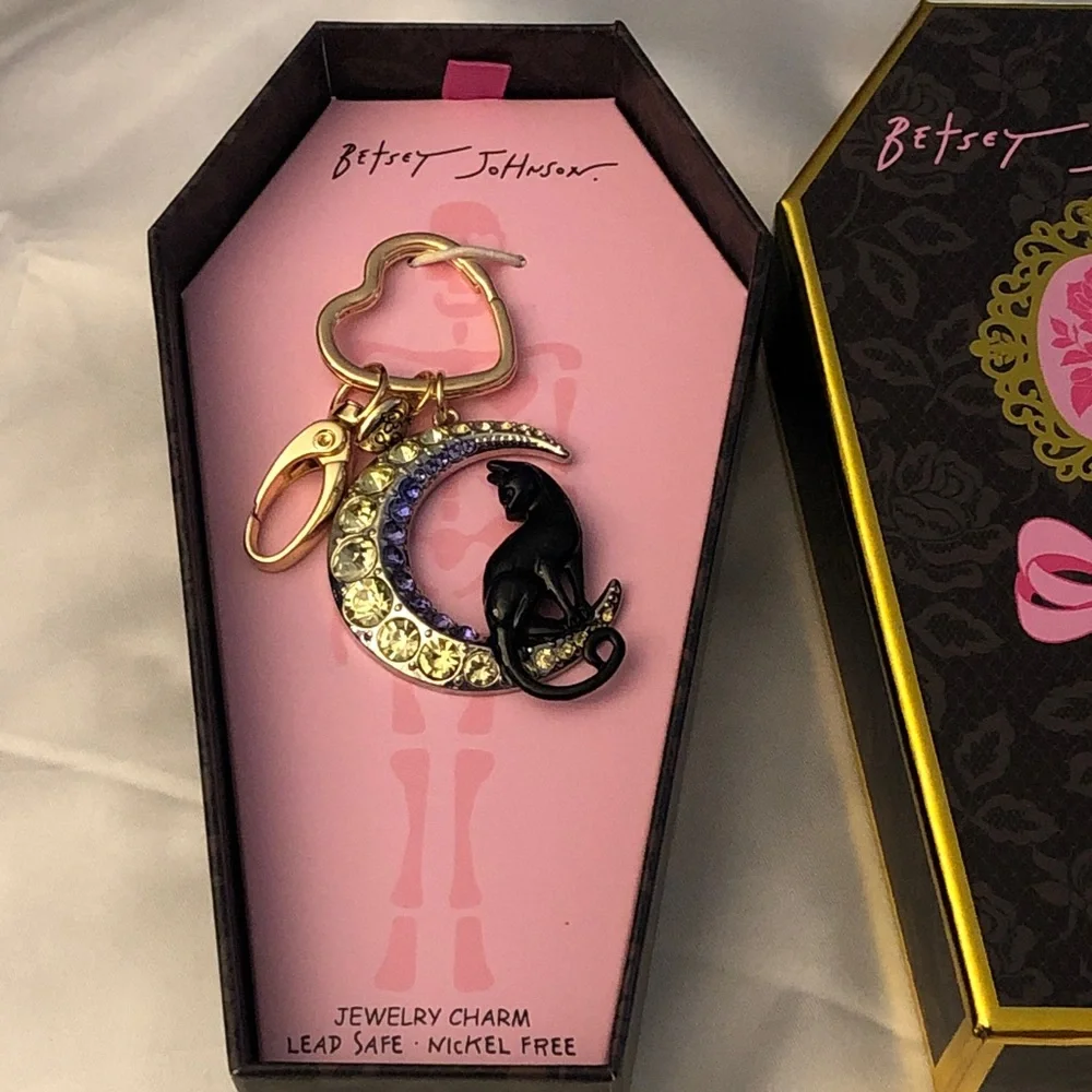 Betsey Johnson polished gold